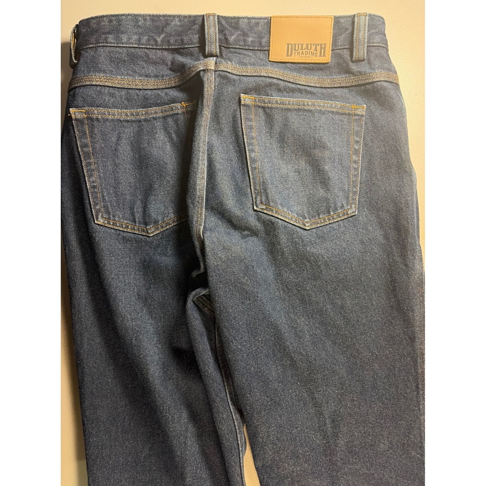 Duluth Trading Co Relaxed Fit Jeans Mens 32x34 Dark Wash Blue 100% Cotton Denim - Picture 7 of 8